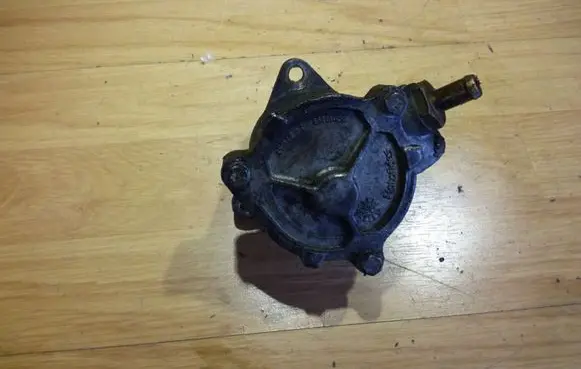 Alfa Romeo 156 Vacuum pump 96110999