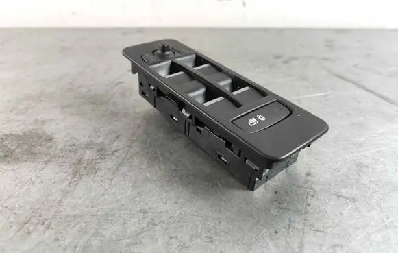 Land Rover Discovery Sport Electric window control switch LR180661 LR109008
