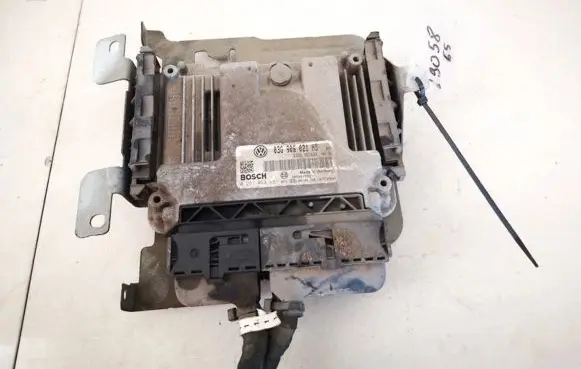 Volkswagen Caddy Engine control unit/module 03g906021hs 0281013681