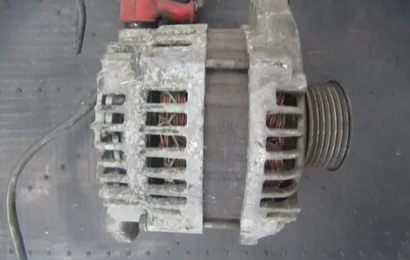 Nissan Almera Tino Generator/alternator lr180762 lr180-762