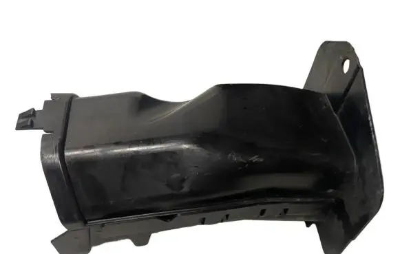 BMW M3 G80 Intercooler air guide/duct channel 8072100