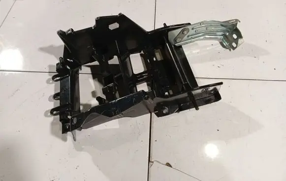 Chrysler Grand Voyager IV Other exterior part 05009022