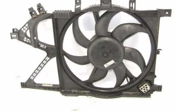 Opel Tigra B Radiator cooling fan shroud 13204607