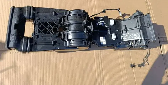 Volkswagen Touareg III Interior heater climate box assembly 4M0819351A CZ1174001721