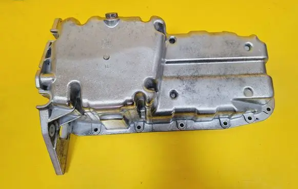 Opel Vectra B Oil sump R90400134