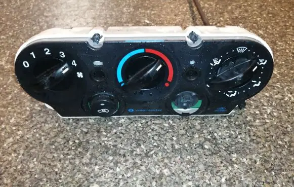 Ford Fusion Climate control unit 2S6H19980BC