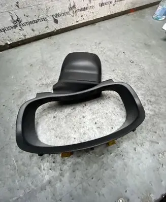 Skoda Fabia Mk2 (5J) Steering wheel column trim 5J0858565 T0028402