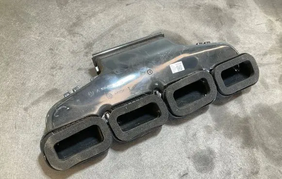 Mercedes-Benz GLE W167 Rear air vent grill A1678301500