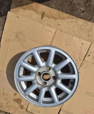Audi 80 90 S2 B4 R15 alloy rim 8A0601