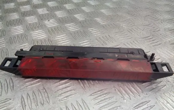 Ford Mondeo Mk III Third/center stoplight 1S7113A613AC