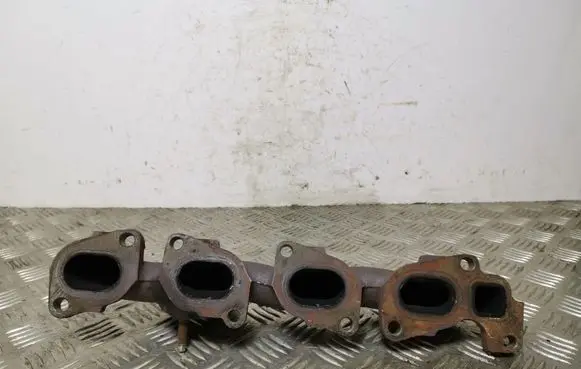 Jeep Cherokee Exhaust manifold