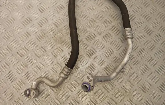 BMW X3 G01 Air conditioning (A/C) pipe/hose 9868409