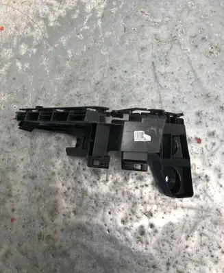 Volkswagen Golf VIII Rear bumper mounting bracket 5H6807393FBILI 5H6807393F