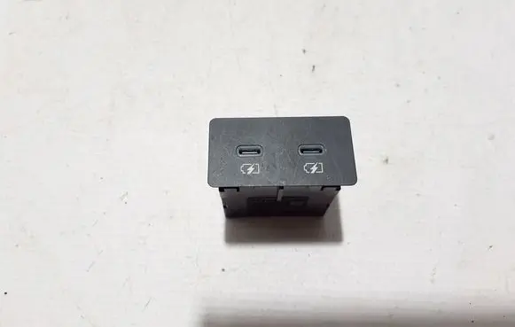 USB socket connector