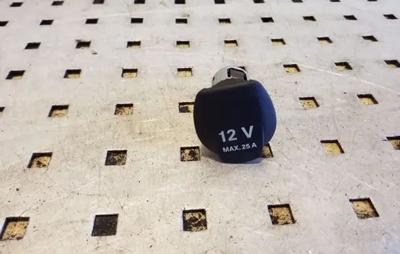 Volkswagen Crafter 12 V Socket (front) 