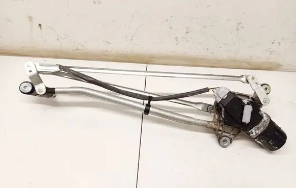 Dacia Sandero Front wiper linkage and motor 