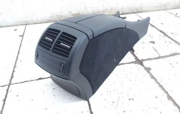 Mercedes-Benz E W211 Center console A2116802150