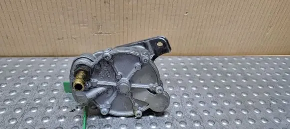 Vacuum pump