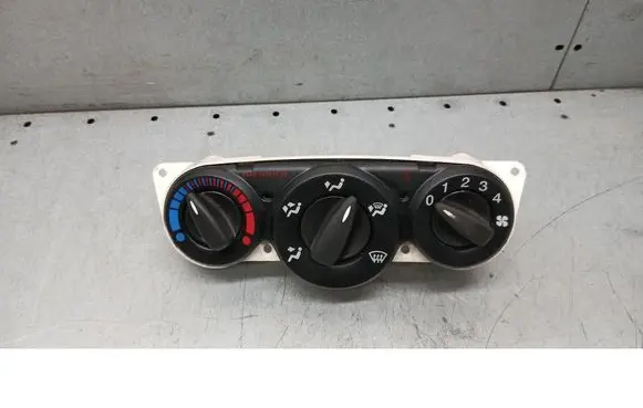 Ford Focus Air conditioning/heating control unit 