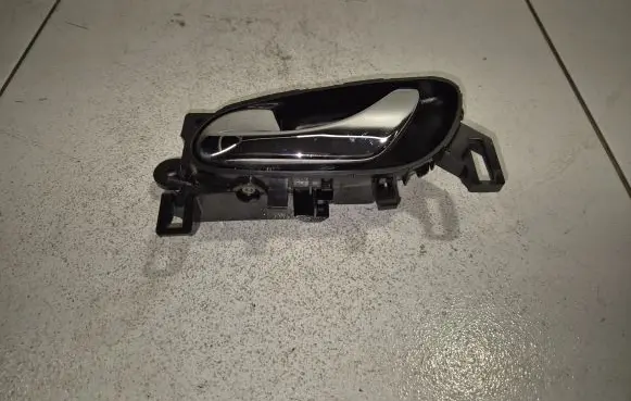 Nissan X-Trail T32 Rear door interior handle NOCODE
