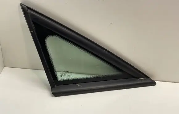 Seat Altea XL Front triangle window/glass 43R001057 DOT27M23100AS2