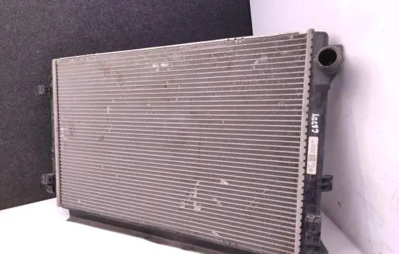 Coolant radiator