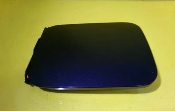 Nissan Maxima Fuel tank cap