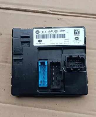 Audi Q7 4L LED ballast control module 4L0907289K 5DK00876261