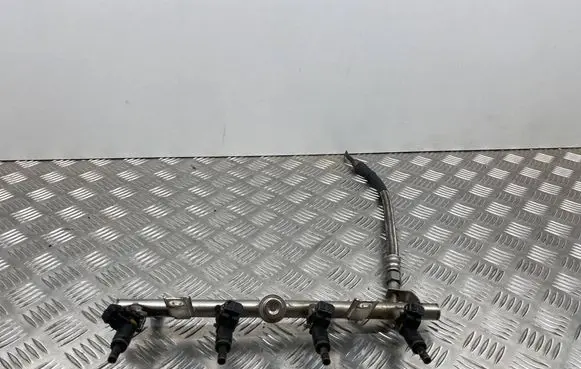 Mercedes-Benz CLC CL203 Fuel main line pipe A2710780423 2710410