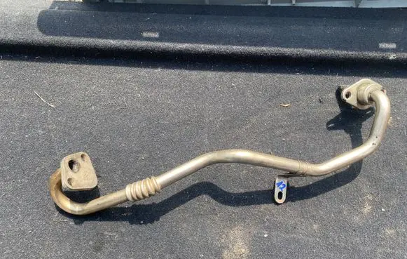 Seat Leon (1M) EGR valve cooler 036BJ 413Z