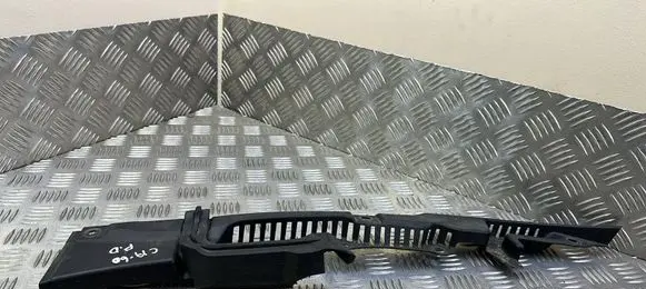 Volvo S90, V90 Fender end trim 31688630