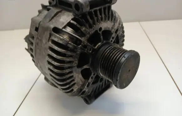 Jeep Grand Cherokee (WK) Generator/alternator 150908 P0239897