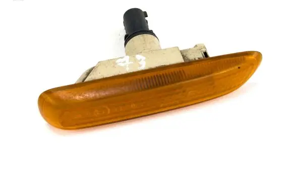 BMW 3 E46 Front fender indicator light 63138370720