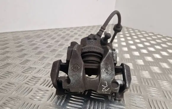 Renault Clio IV Front brake caliper