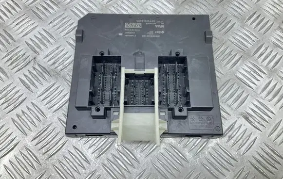 Volkswagen Golf VII Comfort/convenience module 5Q0937084AG