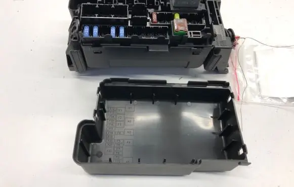 Opel Insignia B Fuse box set 13460664