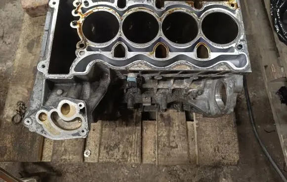 BMW 3 E92 E93 Engine block 7558266