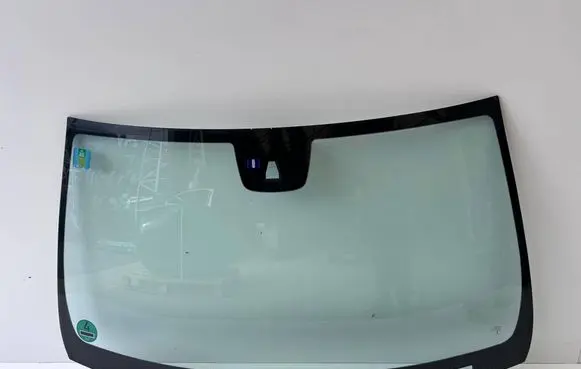Mercedes-Benz E A207 Front windscreen/windshield window 43R-001585