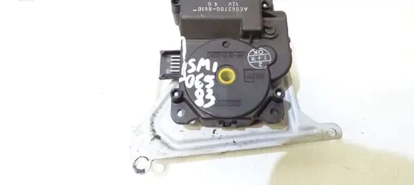 Toyota Corolla Verso E121 A/C air flow flap actuator/motor AE063700-8610