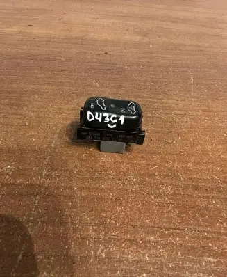 Mercedes-Benz CLK A208 C208 Other switches/knobs/shifts 2108201710 D4361
