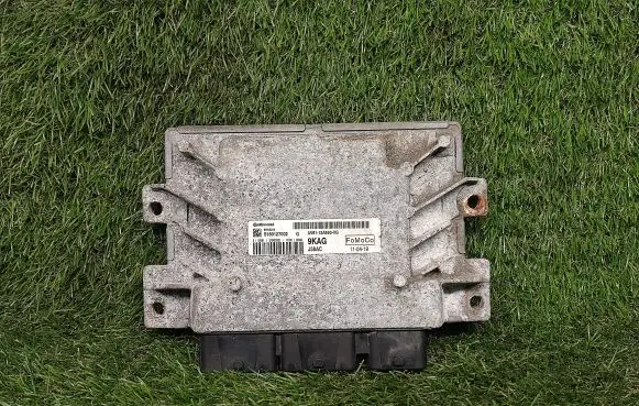 Ford Focus C-MAX Engine control unit/module ECU AV6112A650VG