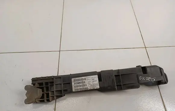 BMW X3 F25 Side radiator support slam panel 7593838 73912311 02030405