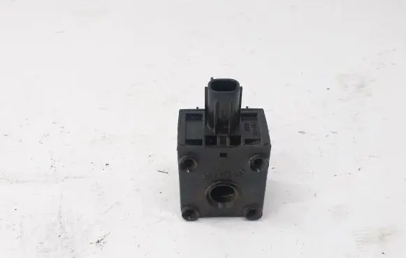Mazda 3 III Alarm movement detector/sensor KD45676B1