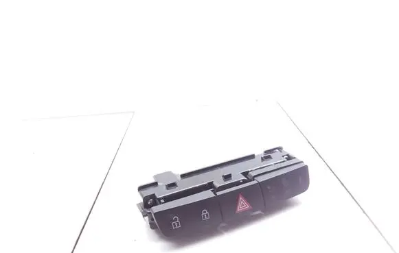 Opel Insignia A Hazard light switch 13324594