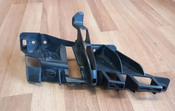 Renault Modus Front bumper mounting bracket 8200213544