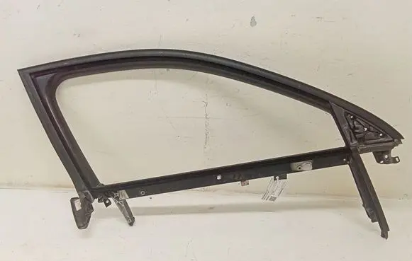 Audi A4 S4 B8 8K Front door window/glass frame 8DRM98020