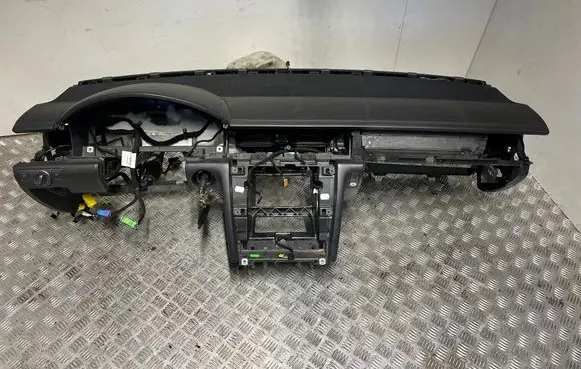 Volkswagen Phaeton Dashboard 3D1857009