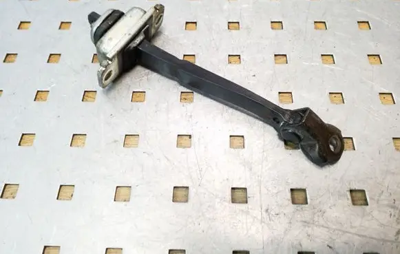 Opel Antara Front door check strap stopper