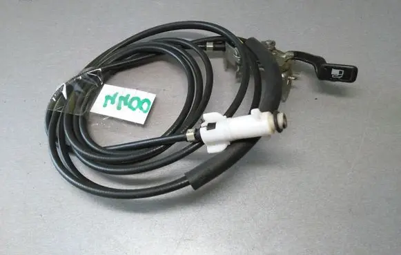 Toyota Corolla Verso AR10 Fuel cap flap release cable 