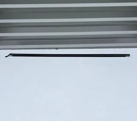 Porsche Cayenne (9Y0 9Y3) Rubber seal front door window/glass 9Y0837477